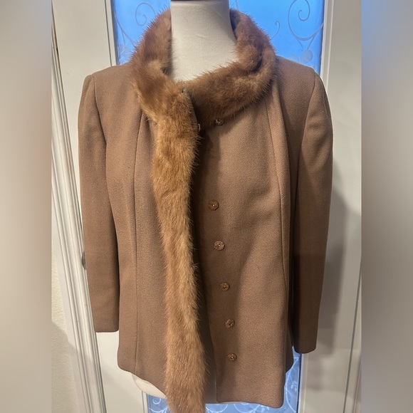 Vintage Elegant Tan Mink-Trimmed Women's Jacket - Picture 1 of 6